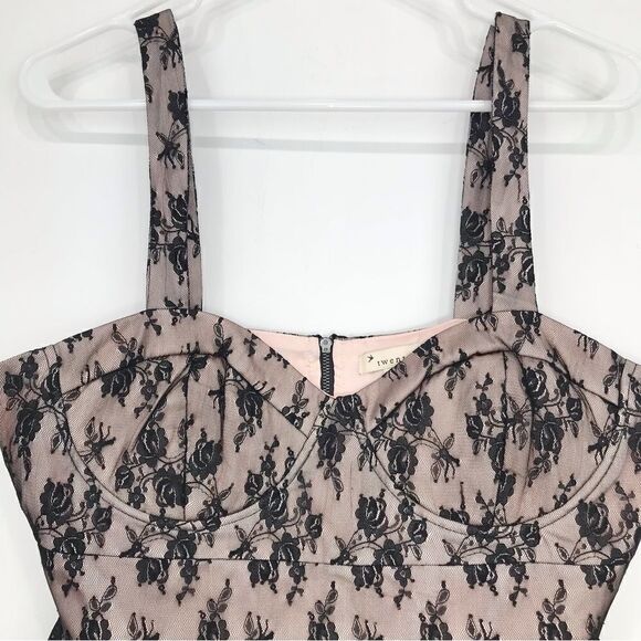 Twenty One 2000's Black Lace Romantic Ruffle Bustier Camisole Retro Tank Blouse - Picture 3 of 16